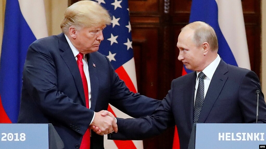 Trump y Putin ofrecen una rueda de prensa conjunta tras cumbre en Helsinki.